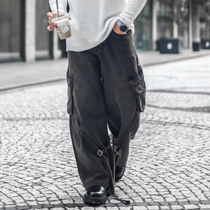 Men's Fashion Washed Loose Multi-pocket Jeans
